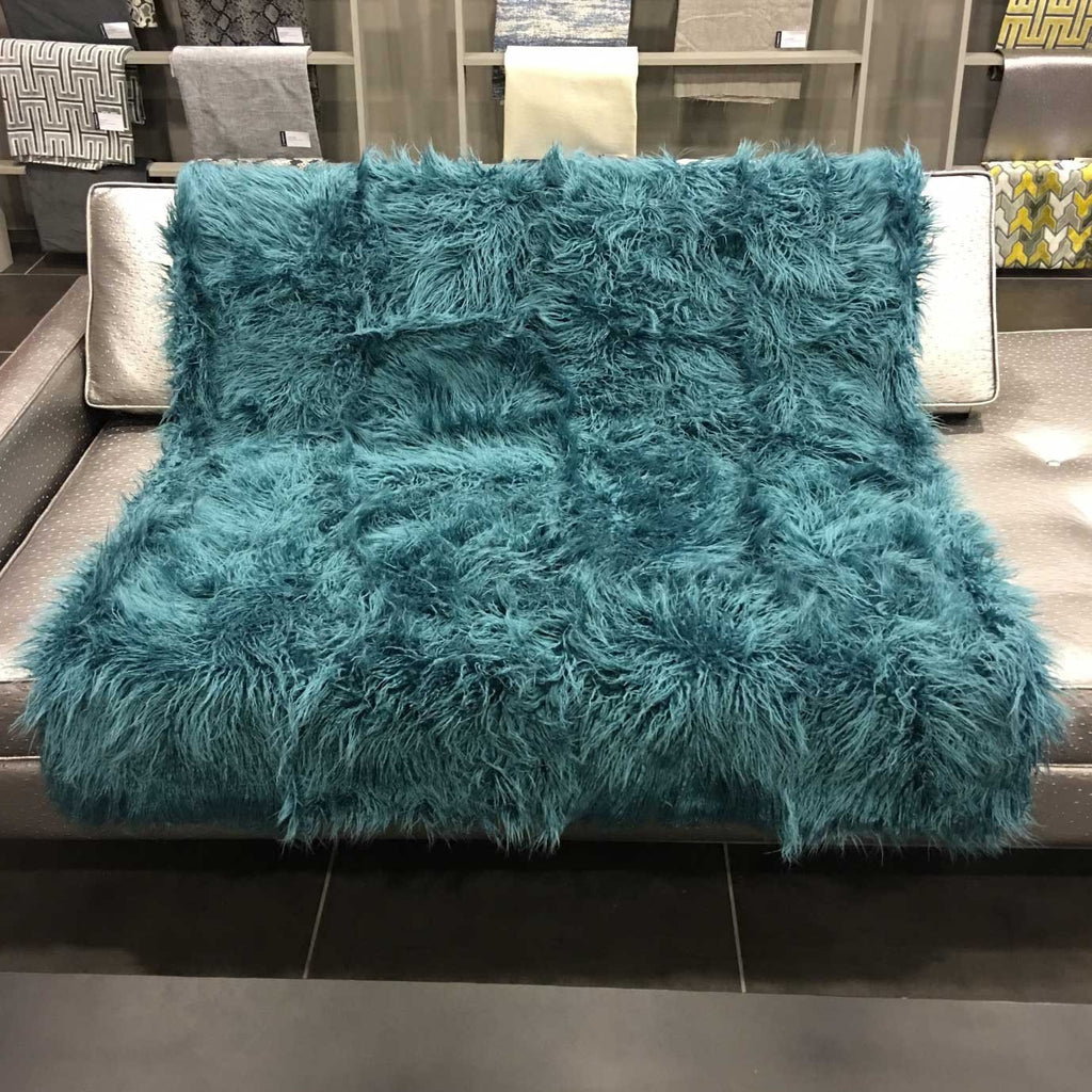 Gigi - Luxurious Shaggy Faux Fur Throw Blanket - Available in 11 Colors